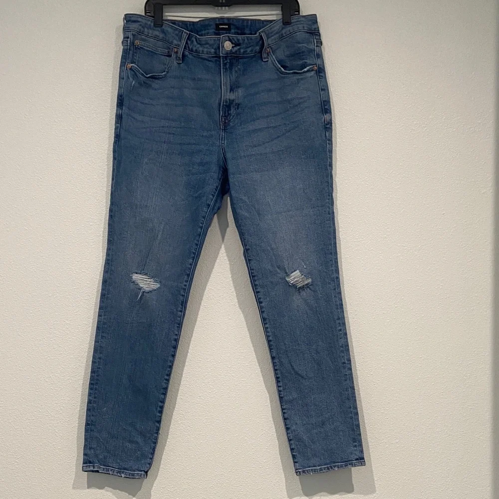 Express Distressed Blue Skinny Jeans. Size 38x 32